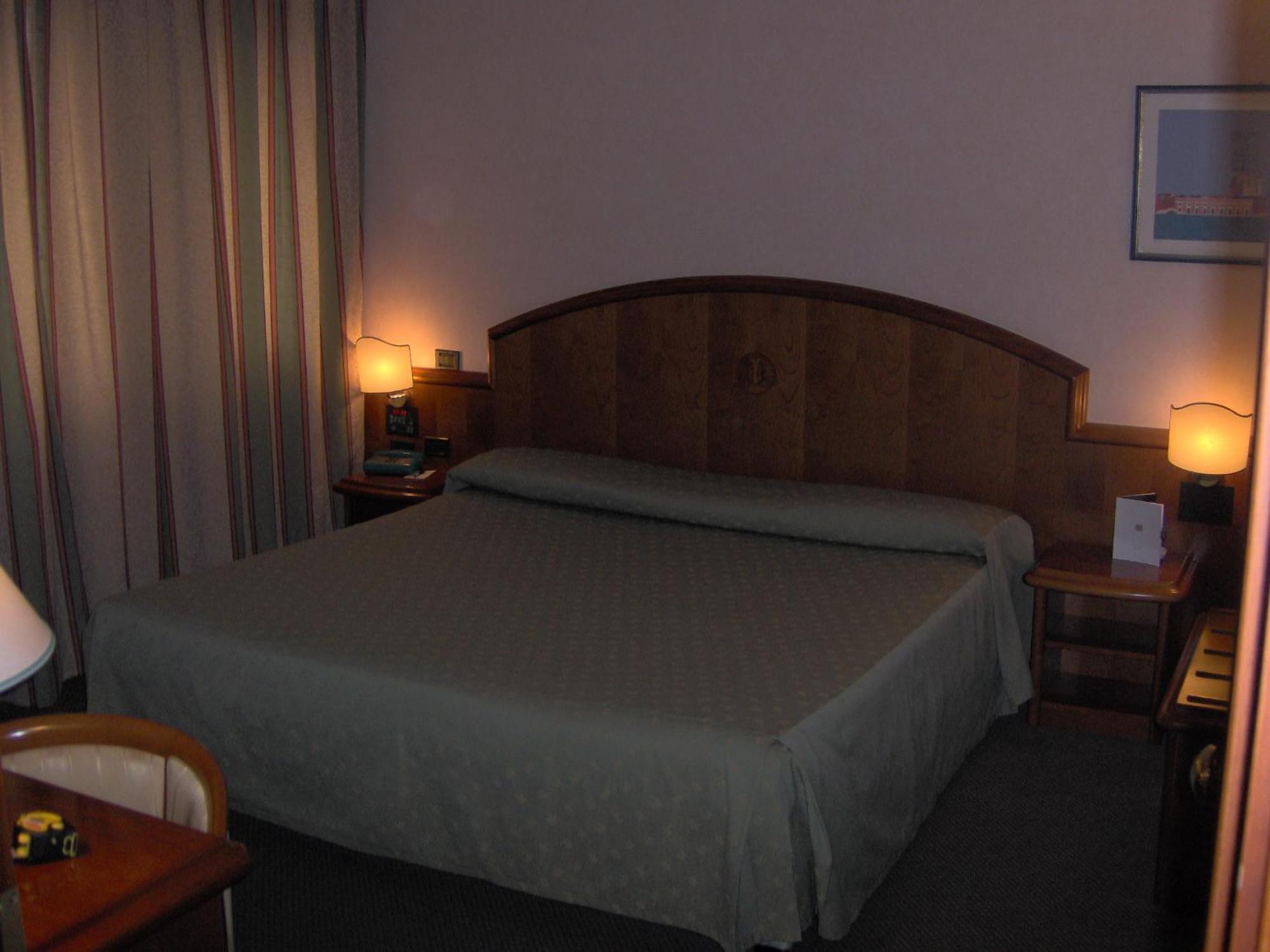 Hotel Due Leoni Sacile Exterior foto